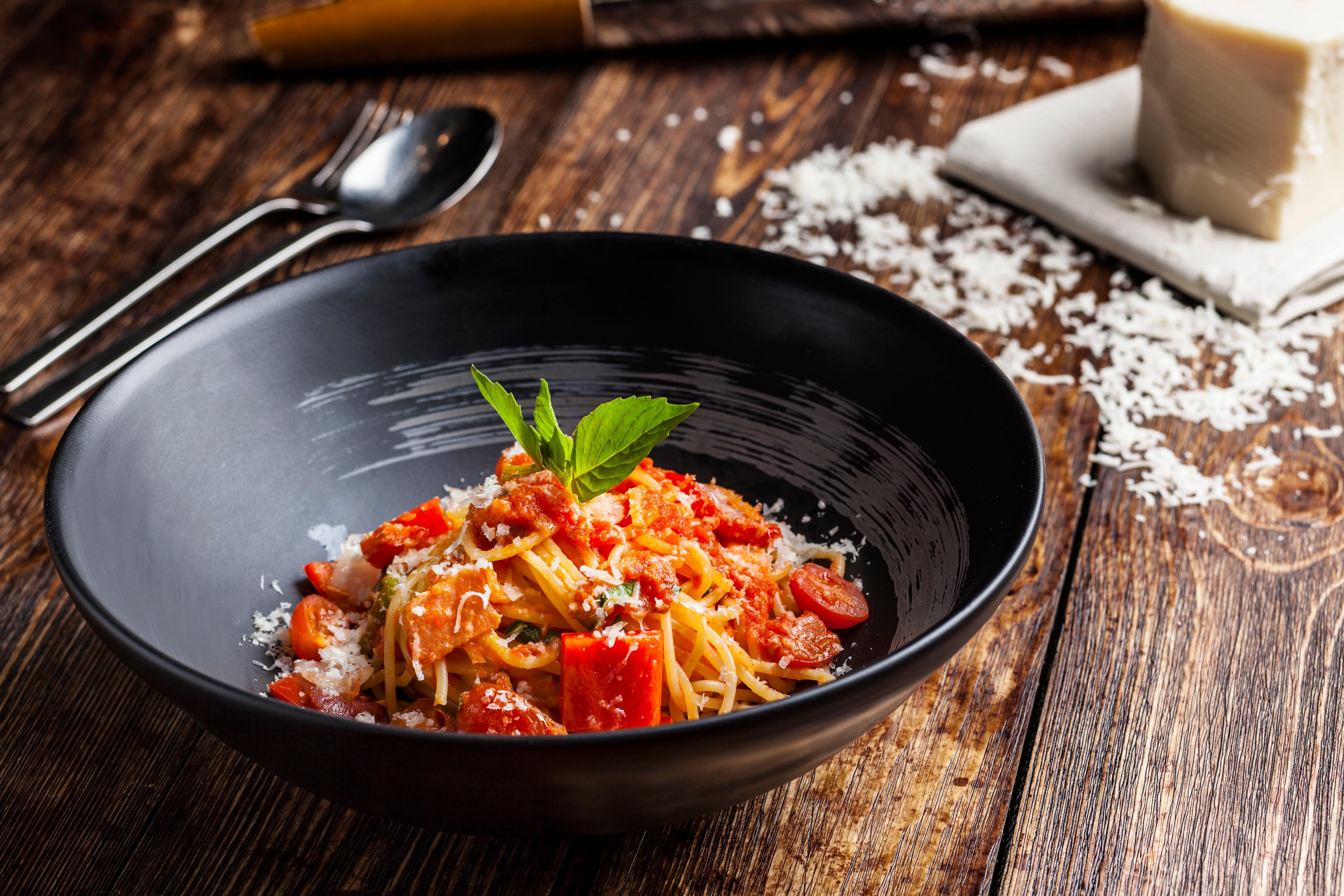 Hotel Indigo Bangkok Wireless Road By Ihg Zewnętrze zdjęcie Pasta with tomato sauce