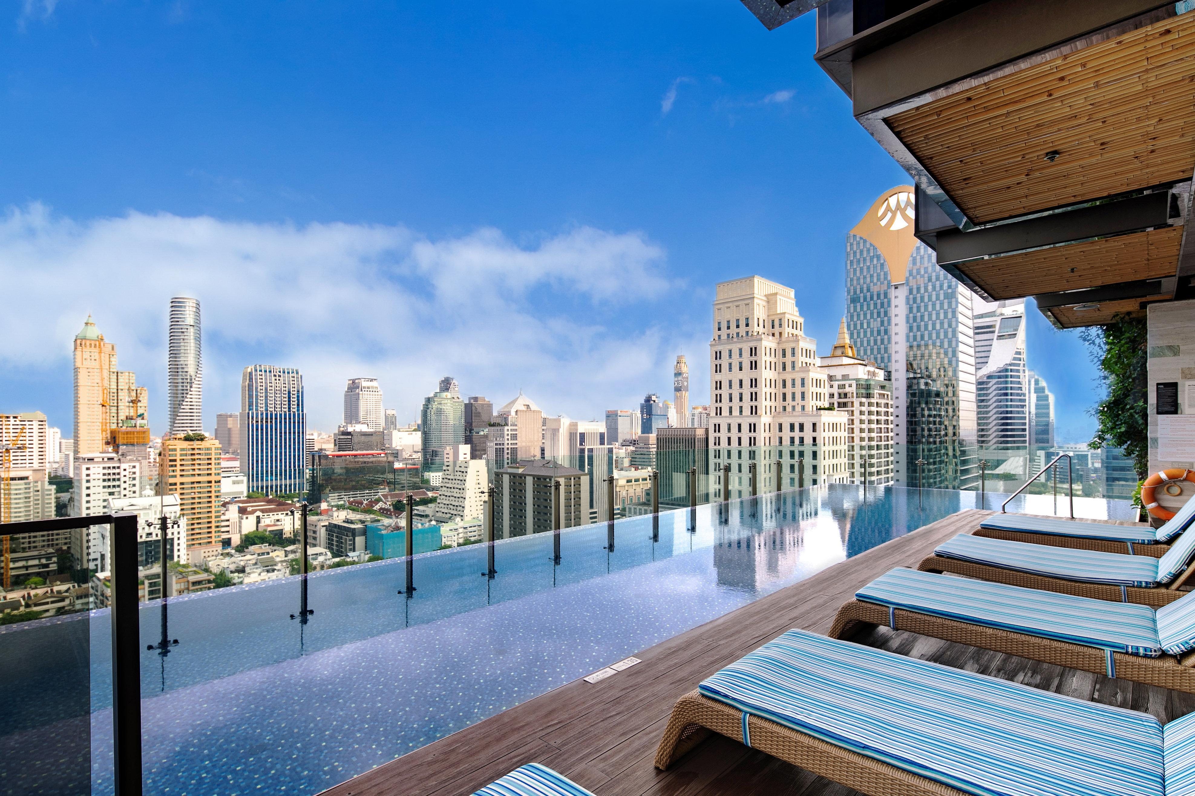Hotel Indigo Bangkok Wireless Road By Ihg Zewnętrze zdjęcie The rooftop pool at The Standard, East Village