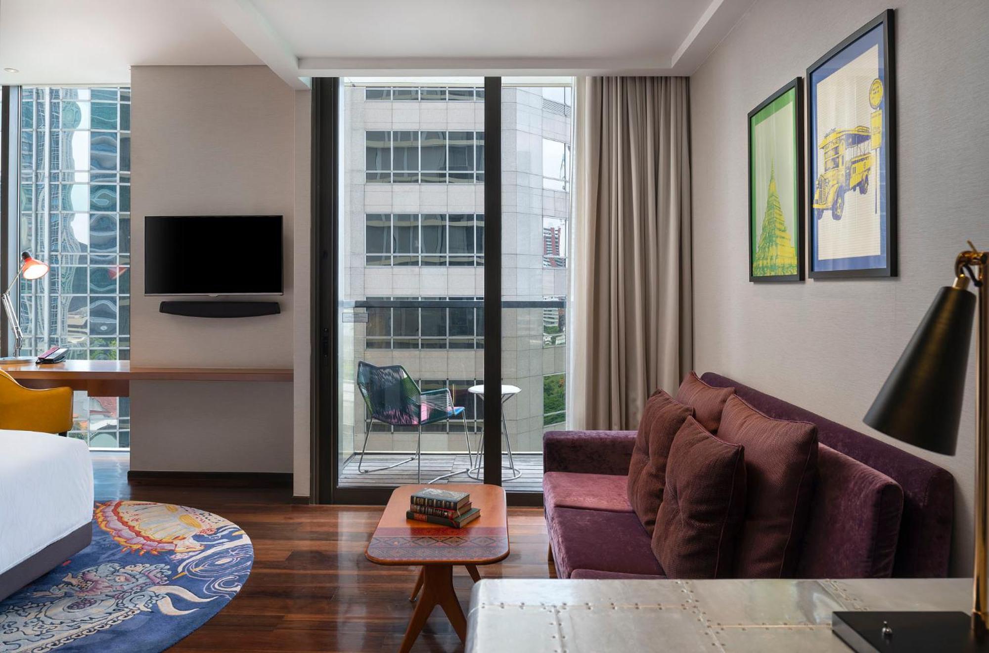 Hotel Indigo Bangkok Wireless Road By Ihg Zewnętrze zdjęcie A typical apartment